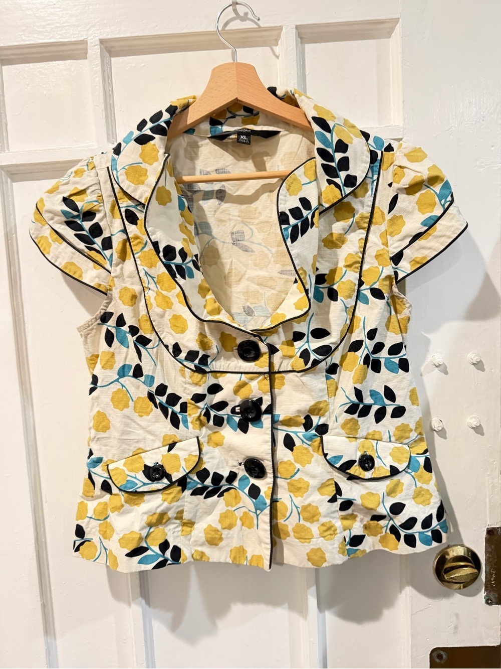 Mossimo Supply Co. Floral Short-Sleeve Cropped Jacket in Yellow, Black & Teal